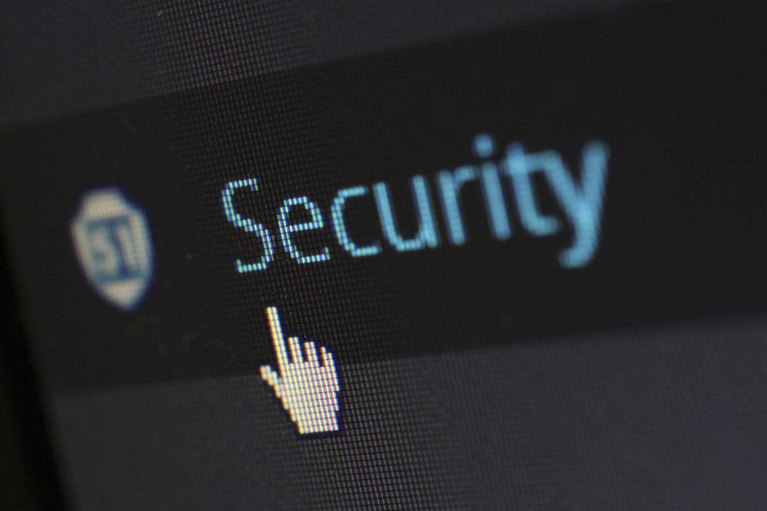 Escudo de protección digital ciberataques defensa seguridad red